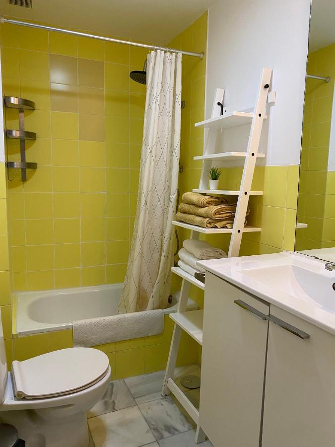 Beautiful Apartment In Historic City Center Seville Exterior photo